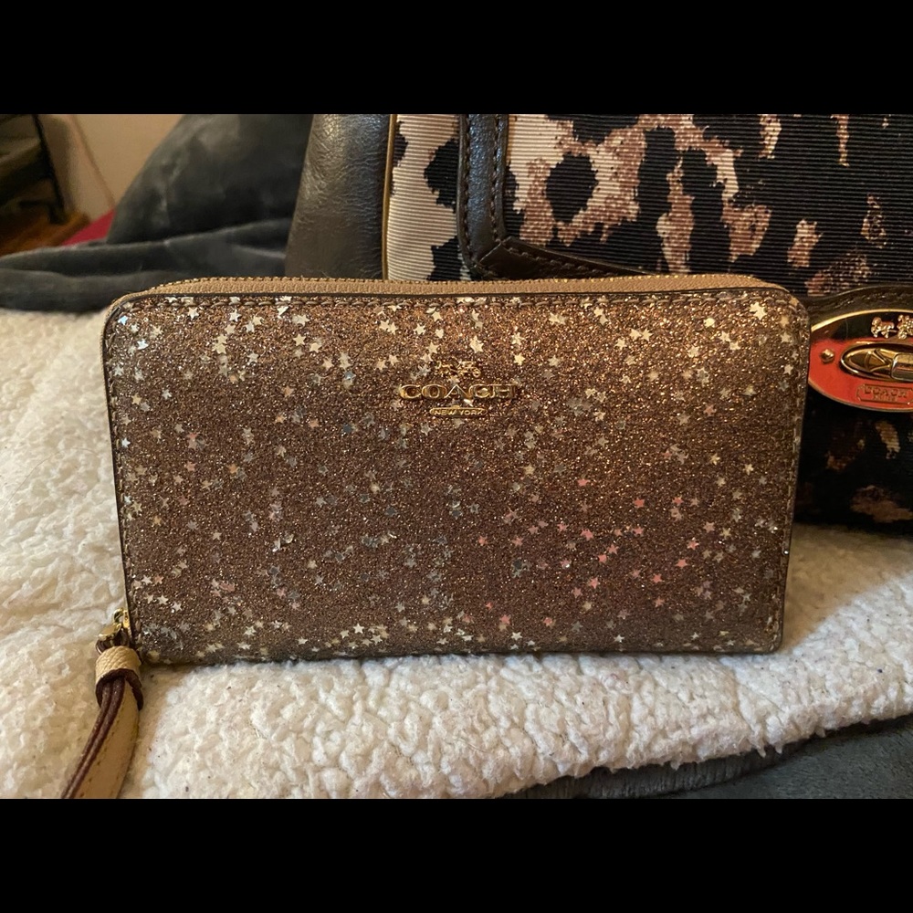 Coach starlet wallet *purse sold separately*